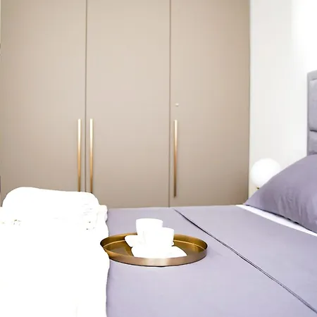 Apartman Stefani - Balcony & Free Private Garage Parking *