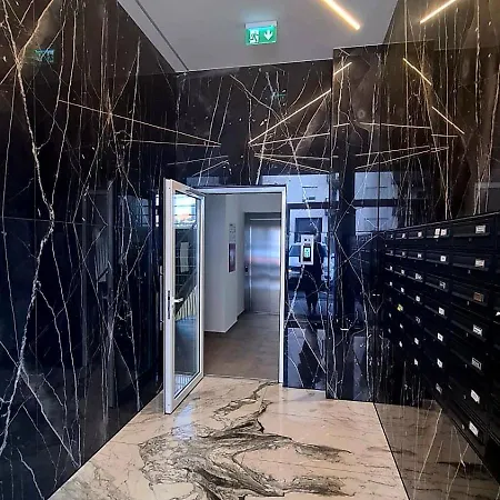 Stefani - Balcony & Free Private Garage Parking Apartman Zadar